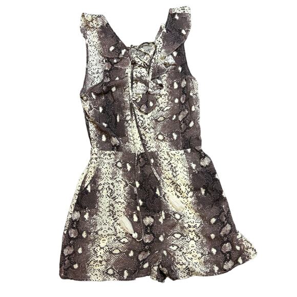 Entro Sleeveless V Neck Ruffle Leopard Romper‎ Multicolor Women's Size Medium - Picture 10 of 13